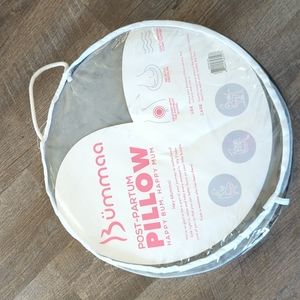 Bumma postpartum pillow
